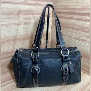 Vintage Coach pebbled Leather large Black shoulder bag.